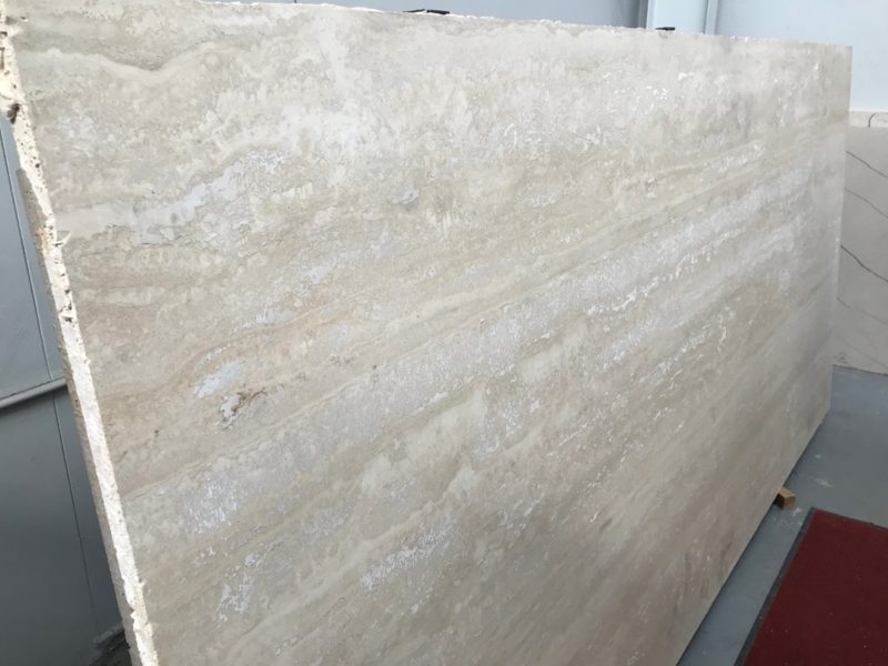 The Roman Vein Cut Honed natural stone tile is a beautiful travertine tile commonly used in kitchens & bathrooms