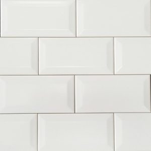 Beautiful white coloured spanish subway wall tile. This is a ceramic tile perfect as a splashback